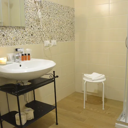 Bella Hotel 3*
